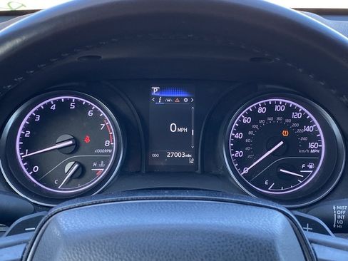 Used 2023 Toyota Camry SE image 12