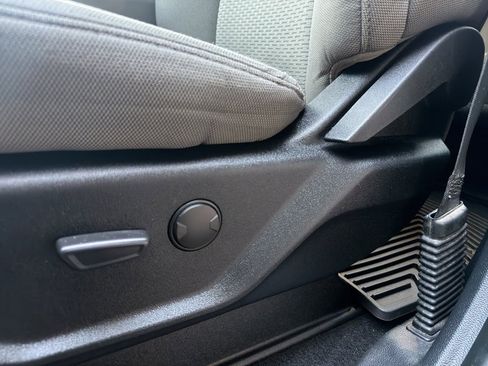 Certified 2020 Ford F250 XLT w/ XLT Premium Package image 21