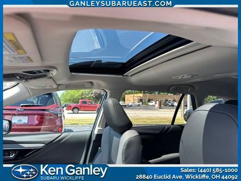 Used 2025 Subaru Outback Onyx Edition image 12