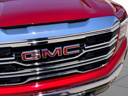 Used 2025 GMC Sierra 1500 SLT w/ SLT Premium Package AWD/4WD image 30