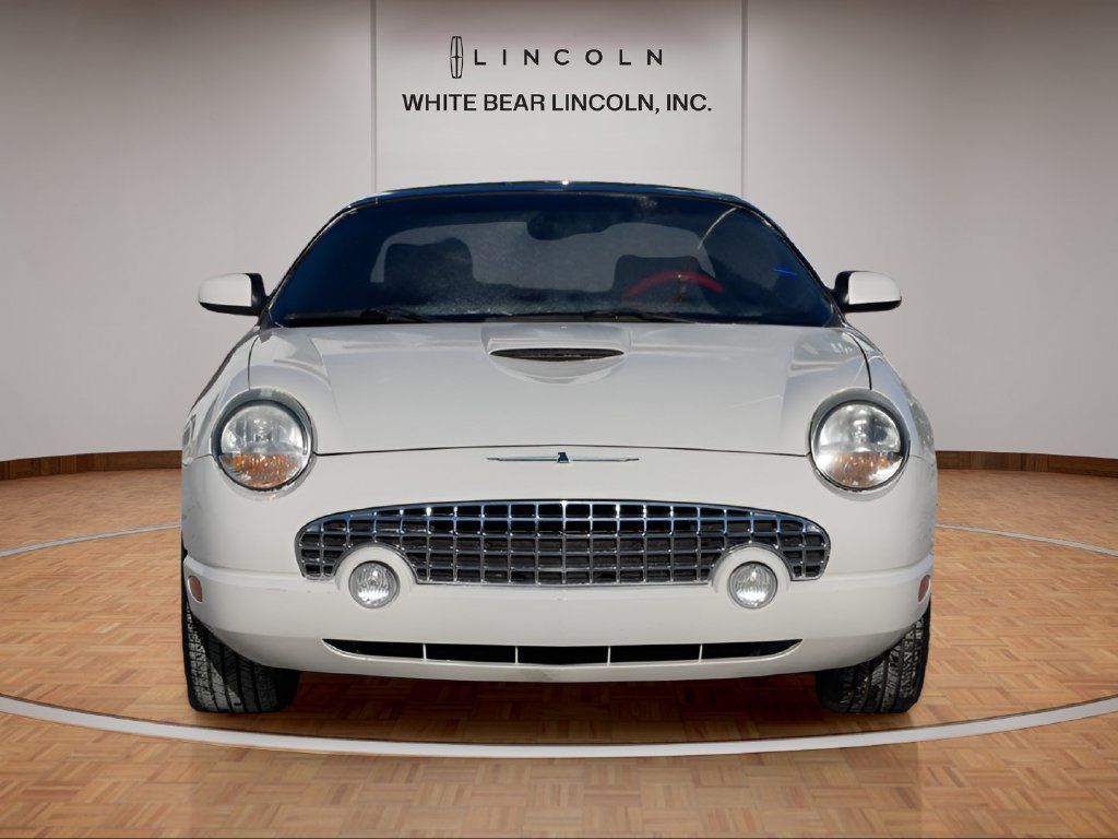 Used 2002 Ford Thunderbird RWD image 2