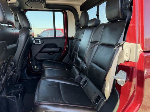 Used 2021 Jeep Gladiator Rubicon AWD/4WD image 18