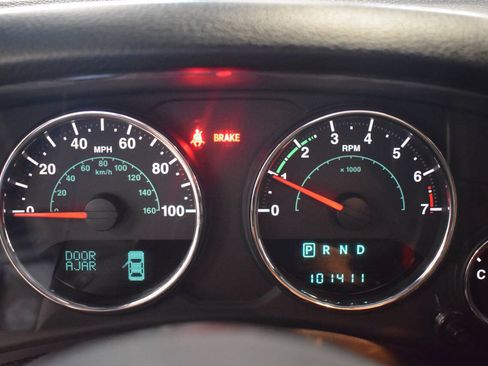 Used 2014 Jeep Wrangler Sport w/ Quick Order Package 24S AWD/4WD image 85