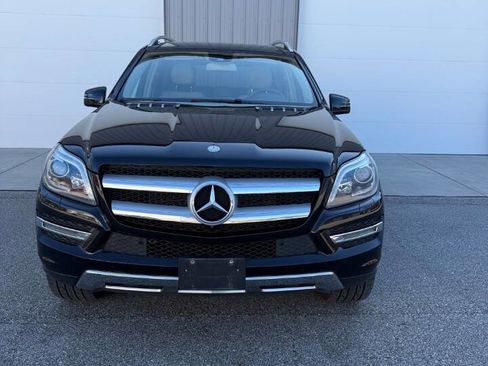 Used 2014 Mercedes-Benz GL 450 4MATIC image 2