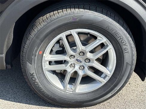 New 2025 Ford Explorer Active w/ Active Comfort Package image 9