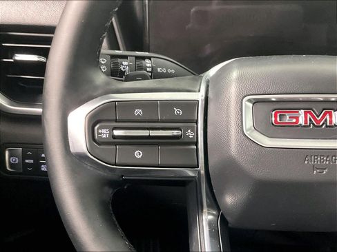 Used 2026 GMC Terrain Elevation w/ Elevation Premium Package image 23