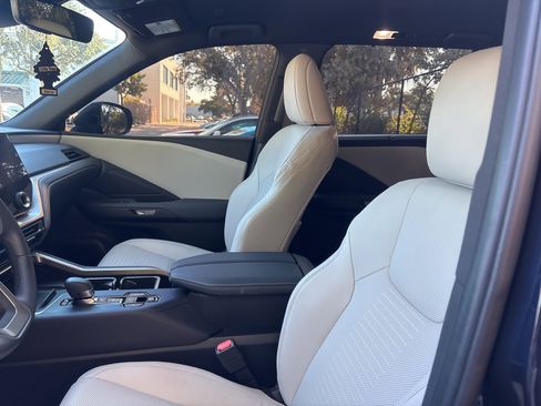 Used 2024 Lexus TX 350 FWD image 11