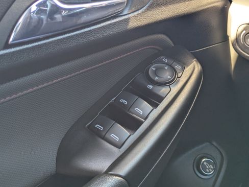 Used 2023 Chevrolet TrailBlazer RS w/ Sun and Liftgate Package image 26