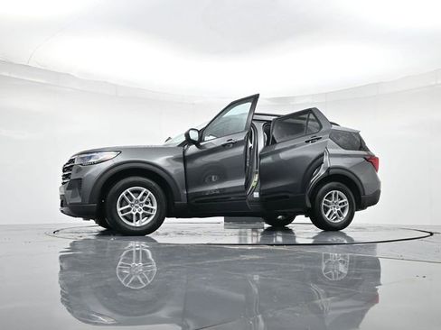 New 2026 Ford Explorer Active image 53