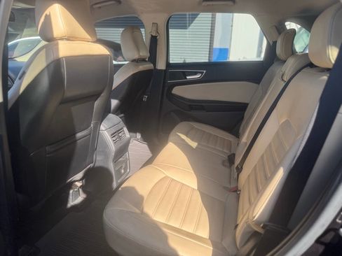 Used 2020 Ford Edge SEL w/ Cargo Accessory Package image 5