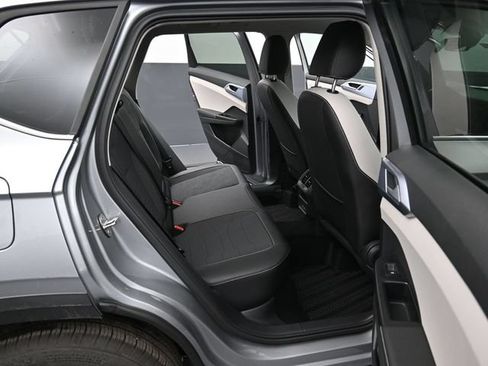 New 2026 Volkswagen Taos SE AWD/4WD image 13
