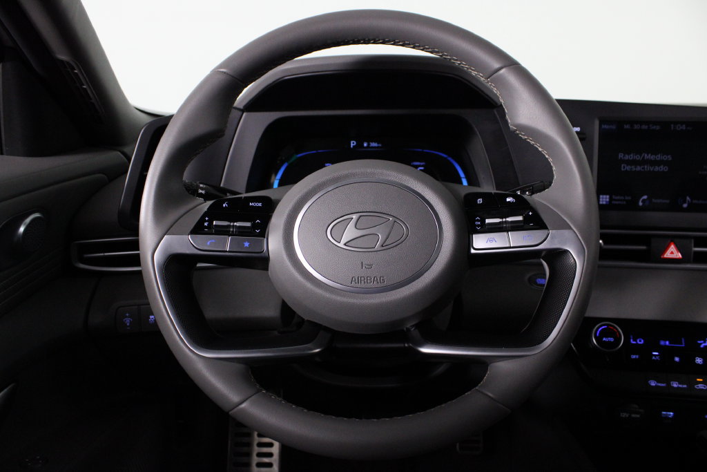 Certified 2026 Hyundai Elantra Sport FWD image 10