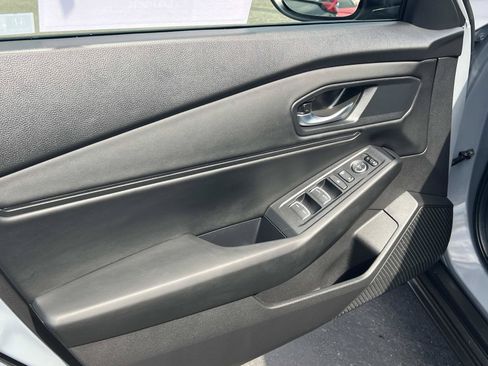 Certified 2025 Honda Accord SE image 6