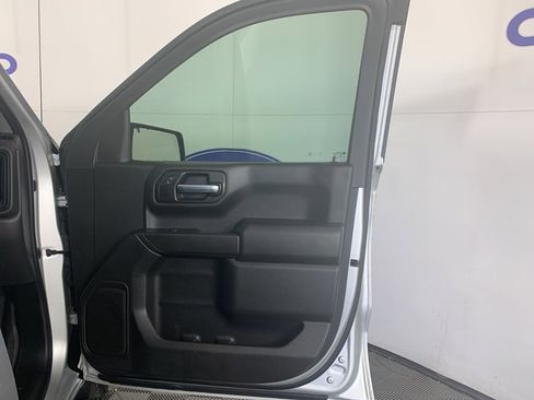 Used 2021 Chevrolet Silverado 1500 Custom image 38