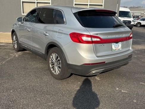 Used 2017 Lincoln MKX Select w/ Select Plus Package image 5