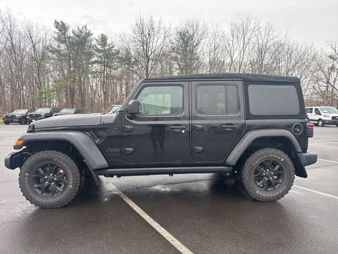 Used 2022 Jeep Wrangler Unlimited Willys image 7