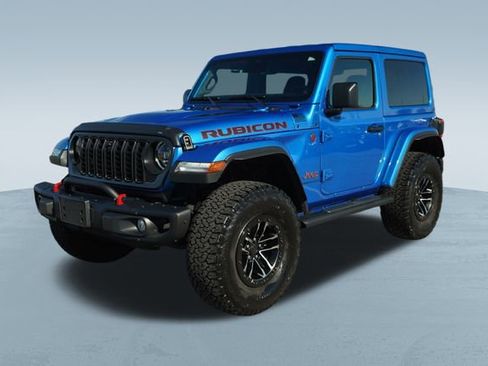 Used 2025 Jeep Wrangler Rubicon image 3