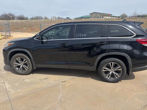Used 2019 Toyota Highlander Plus image 6