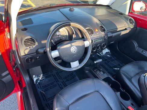 Used 2008 Volkswagen Beetle SE image 21