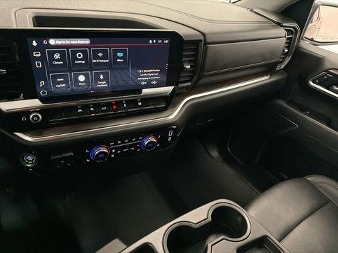 Used 2025 GMC Sierra 1500 SLT image 25