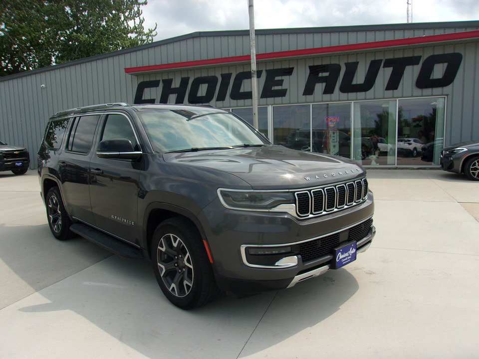 Used 2024 Jeep Wagoneer Series III w/ Flexible Seating Group AWD/4WD image 1