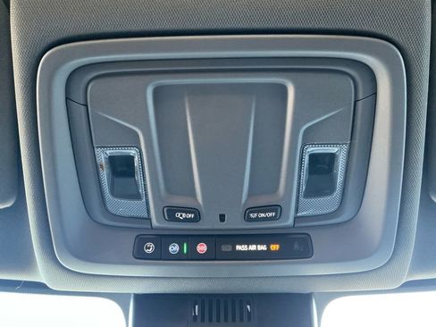 Used 2024 GMC Sierra 1500 SLE image 24