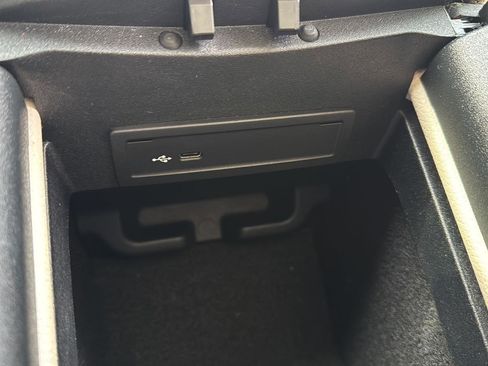 Used 2020 Mercedes-Benz GLE 350 4MATIC w/ 3rd Row Seat Package image 28