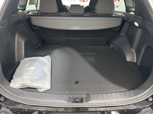 Used 2025 Toyota RAV4 SE image 15