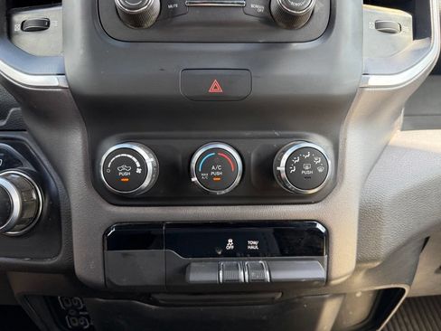 Used 2021 RAM 1500 Big Horn AWD/4WD image 14