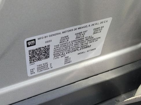 Used 2023 GMC Terrain SLT AWD/4WD image 35
