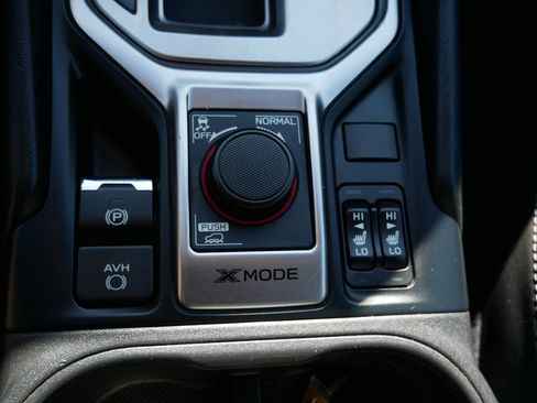 Used 2019 Subaru Forester Premium image 32