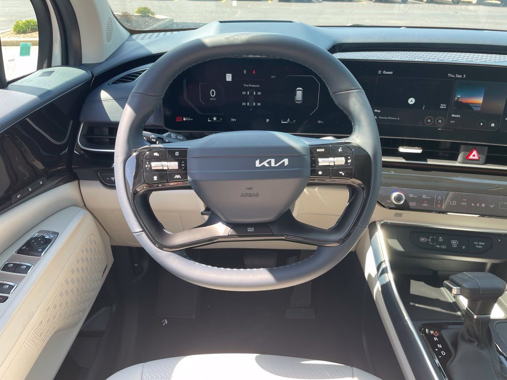 New 2027 Kia Carnival SX Prestige FWD image 14