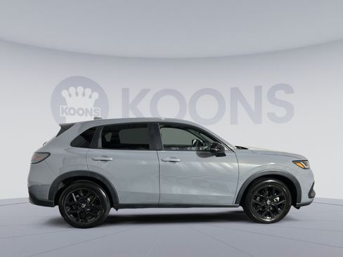 Used 2023 Honda HR-V Sport image 8