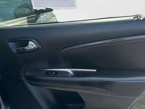 Used 2019 Dodge Journey Crossroad image 11