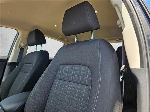 Used 2026 Honda HR-V LX image 12