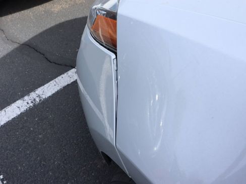 Used 2018 Toyota Corolla LE w/ Carpet Mat Package (TMS) image 22