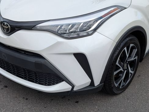 Used 2020 Toyota C-HR XLE FWD image 9