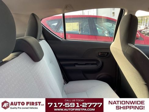 Used 2018 Toyota Prius C One FWD image 13