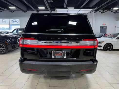 Used 2019 Lincoln Navigator Reserve AWD/4WD image 5