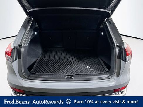 Used 2023 Audi Q4 e-tron Premium Plus w/ Premium Plus AWD/4WD image 33