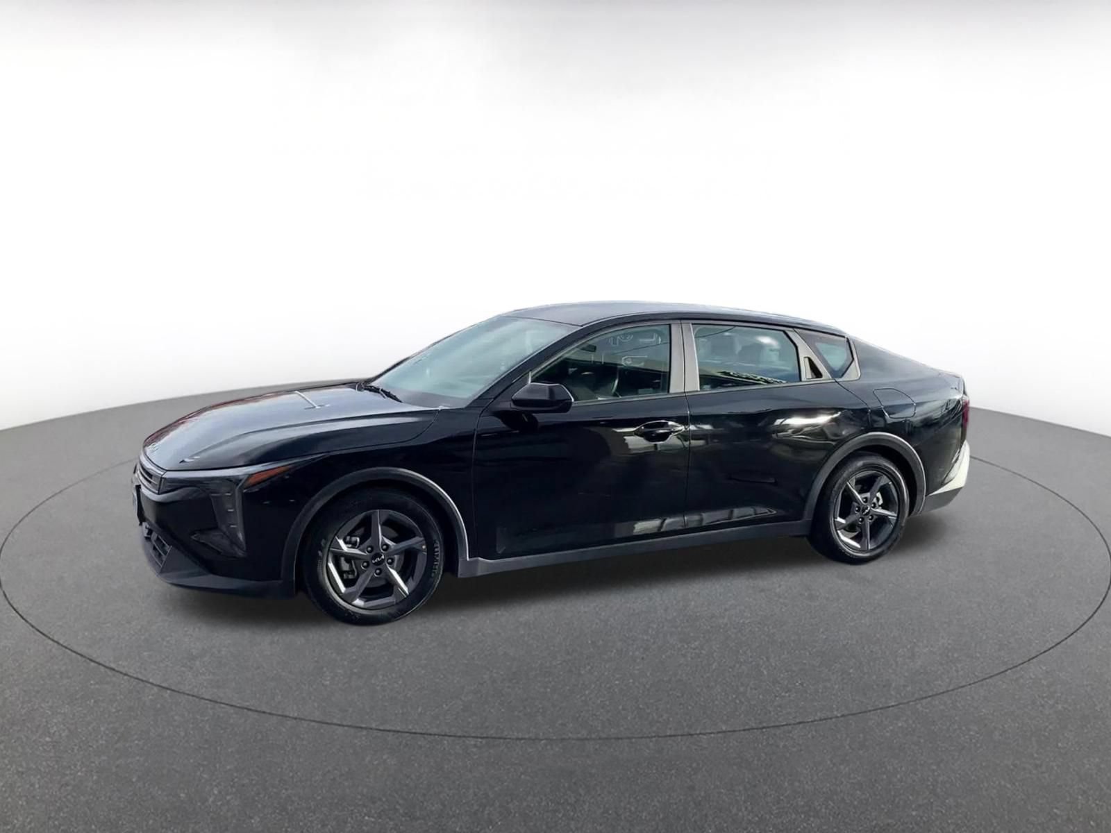 Used 2025 Kia K4 FWD image 7