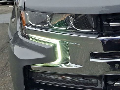 Used 2022 Chevrolet Silverado 1500 LTZ w/ LTZ Premium Package image 9