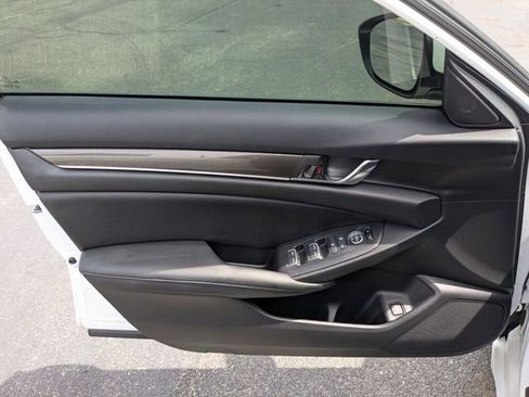 Used 2020 Honda Accord Sport image 25