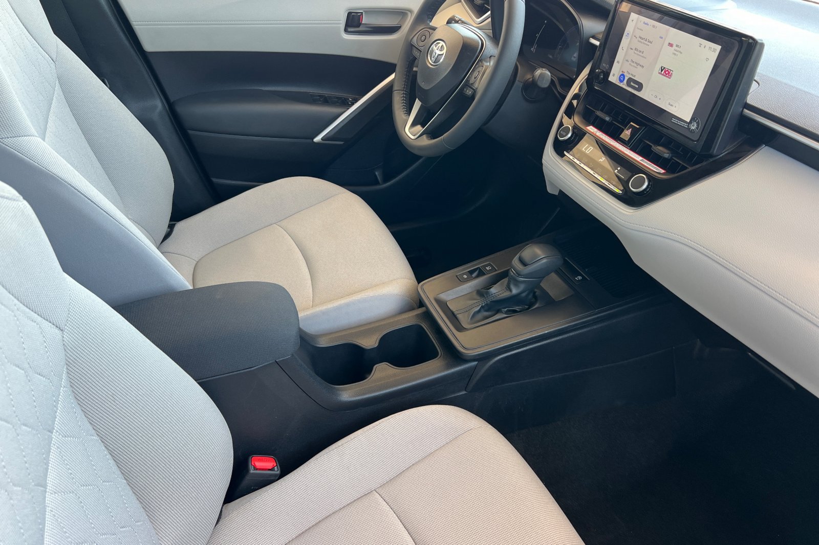 Certified 2026 Toyota Corolla Cross LE FWD image 15