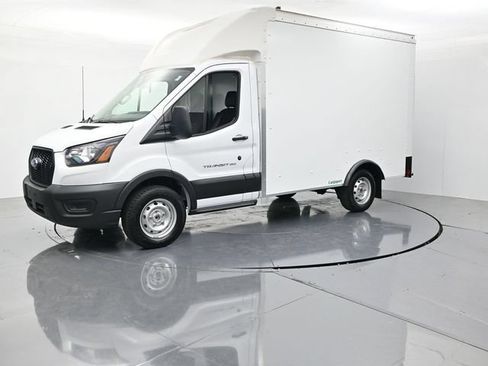Used 2024 Ford Transit 350 RWD image 5