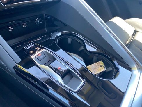 New 2025 Audi Q5 2.0T Premium Plus image 13