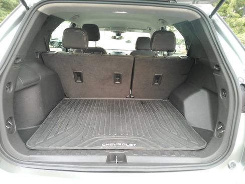 Used 2023 Chevrolet Equinox LS FWD image 8