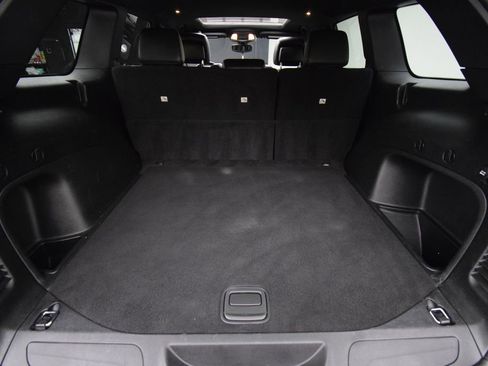 Used 2021 Jeep Grand Cherokee Limited w/ Premium Lighting Group AWD/4WD image 32