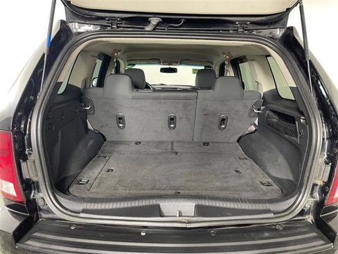 Used 2010 Jeep Grand Cherokee Laredo image 17