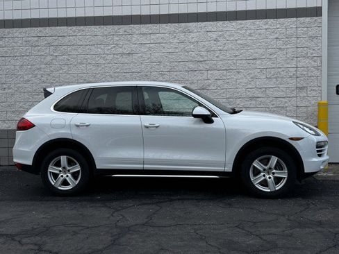Used 2013 Porsche Cayenne image 17